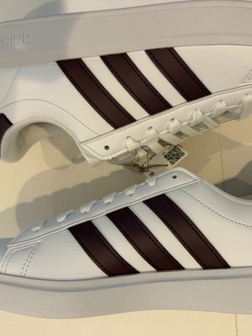 Adidas Grand Court 2.0 Cloud White /Brown /Aurora Met. Athletic Sneaker size 9 - Picture 8 of 9